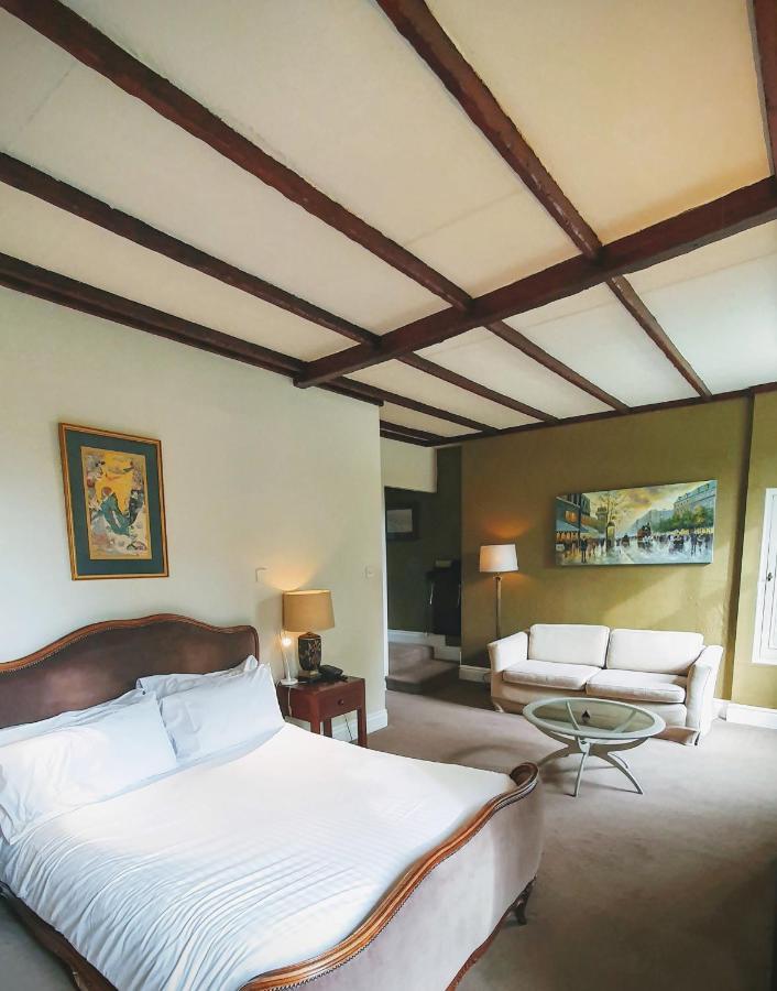 Hotel The Mount Royale